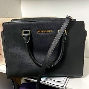 Michael Kors Large Handbag-mint condition